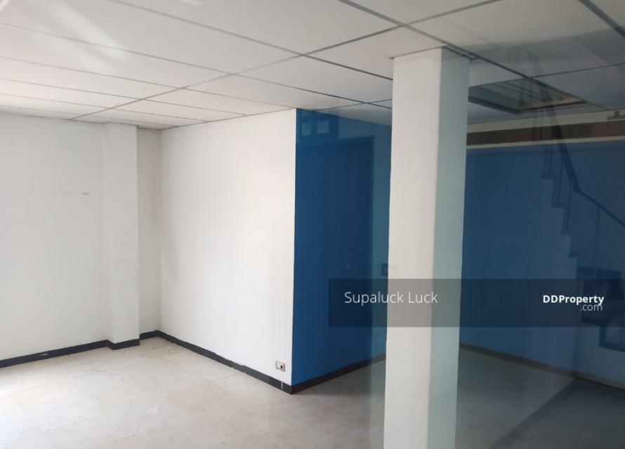 ให้เช่าพื้นที่ 25 ตารางเมตร (ชั้น 2) ติดถนนสุขุมวิท ห่างจาก BTS อุดมสุข เพียง 250 เมตร 6