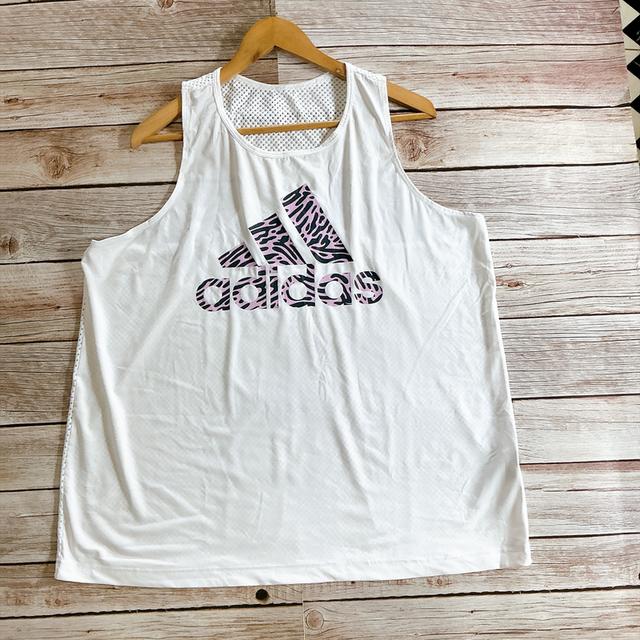 adidas เสื้อกีฬา มือสอง