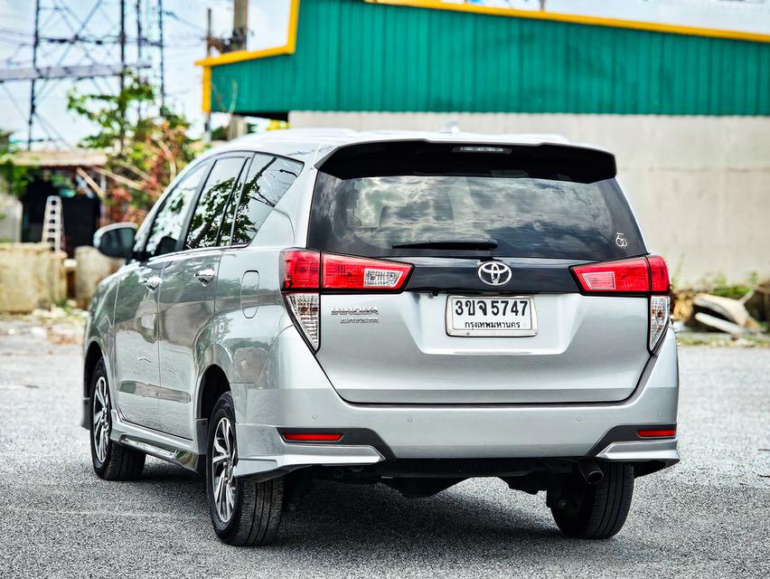 Toyota Innova 2.8 entry mnc 7