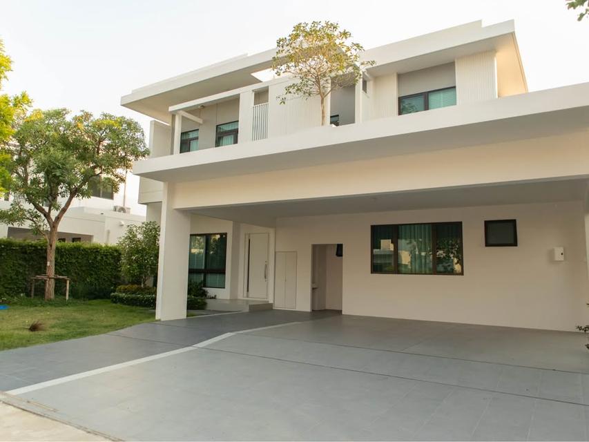 ให้เช่าบ้านใหม่หรู Mantana Bangna Km.15