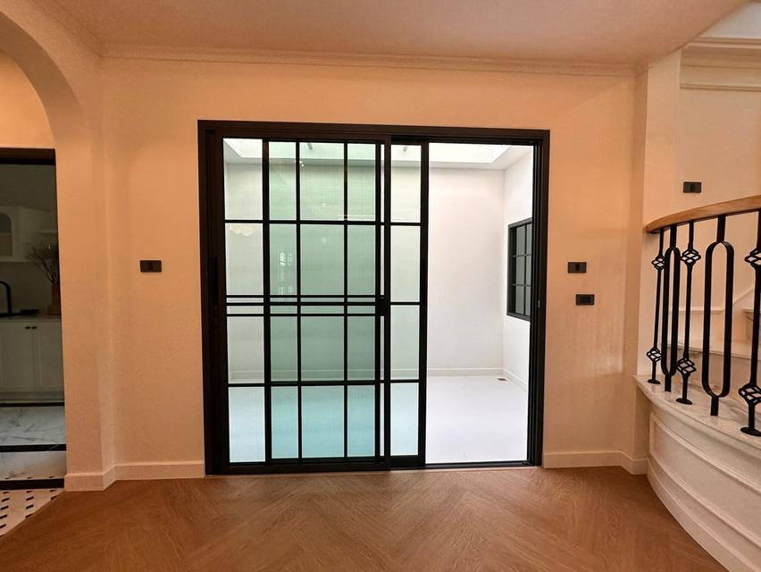 Rare House Near CMU & Nimman Newly Renovated in Suthep 6