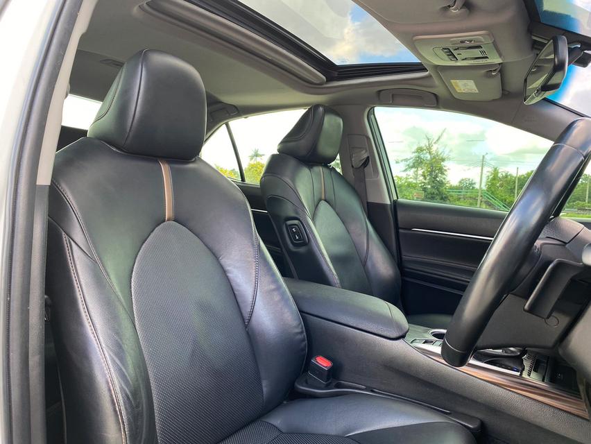 Toyota Camry 2.5G ปี20 16