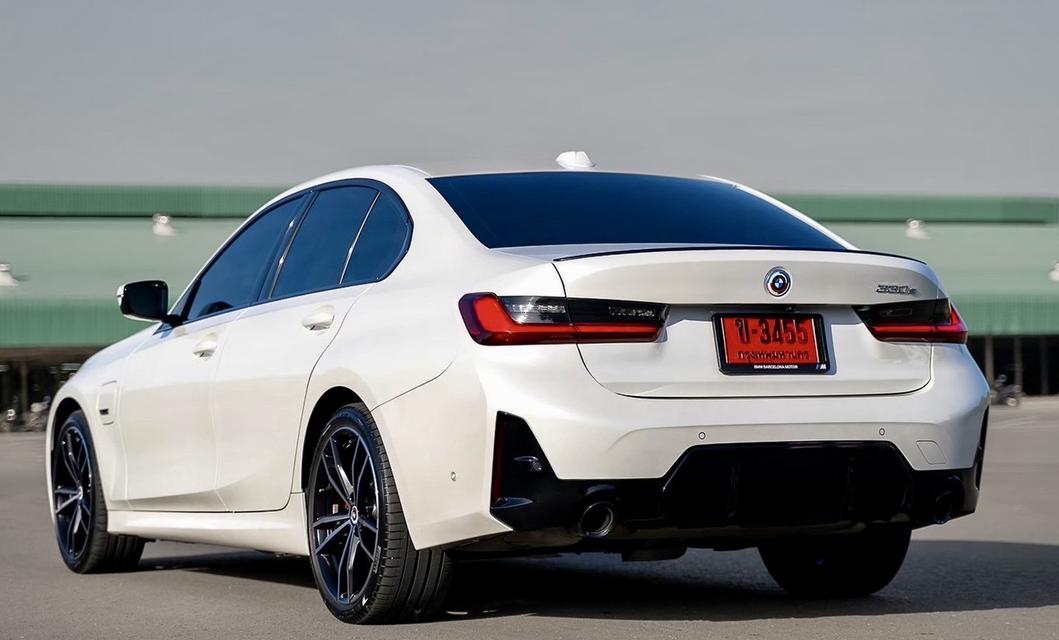 BMW 330e Msport LCI