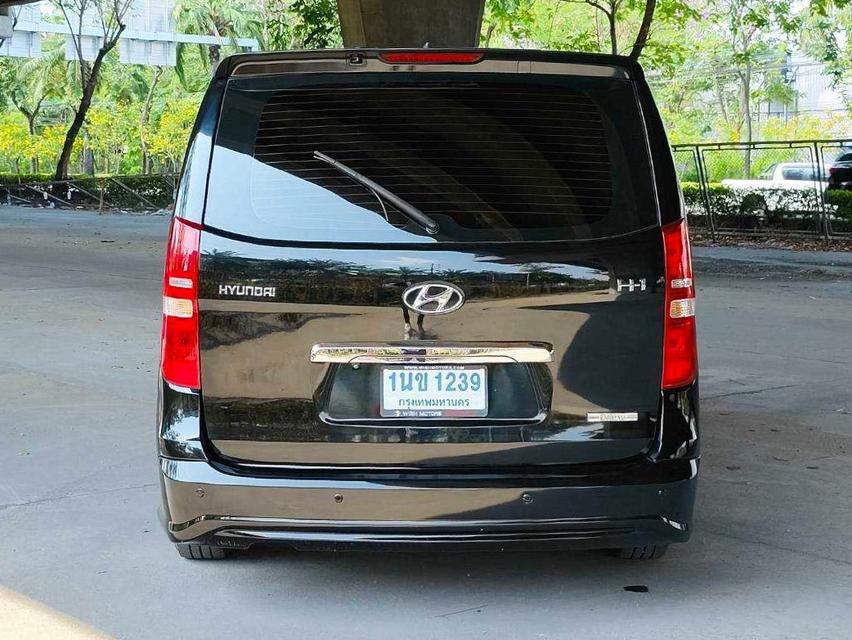 ขาย Hyundai H1 2.5Deluxe ปี20 5