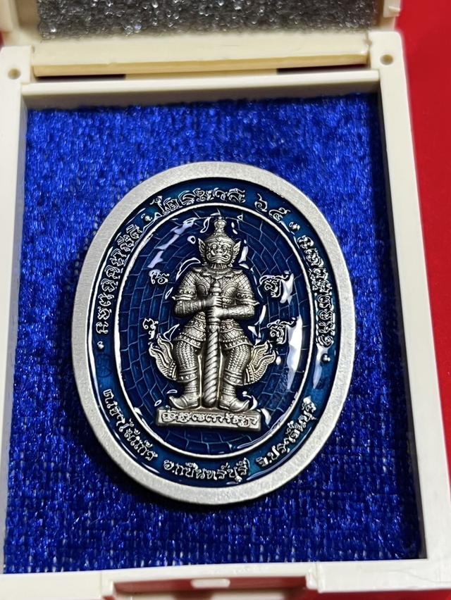 108. เหรียญหลวงปู่บุญมา รุ่น ชนะจน ไตรมาส 2565 หลังท้าวเวสสุวรรณโณ เนื้ออัลปาก้า ลงยาจีวร พื้นน้ำเงิน 7