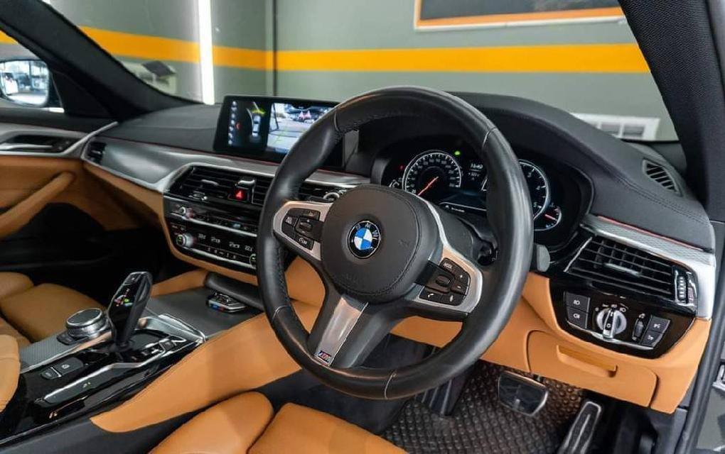 BMW 520D M SPORT G30 2019 4