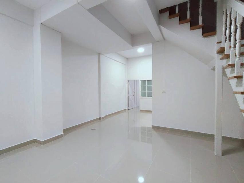 หมู่บ้านสุขทวี 6