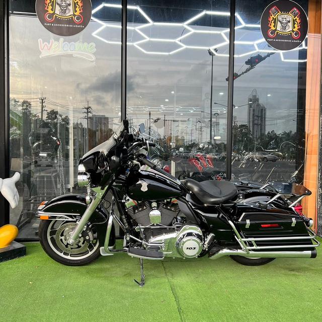 Harley-Davidson Electra Gilde Police 4