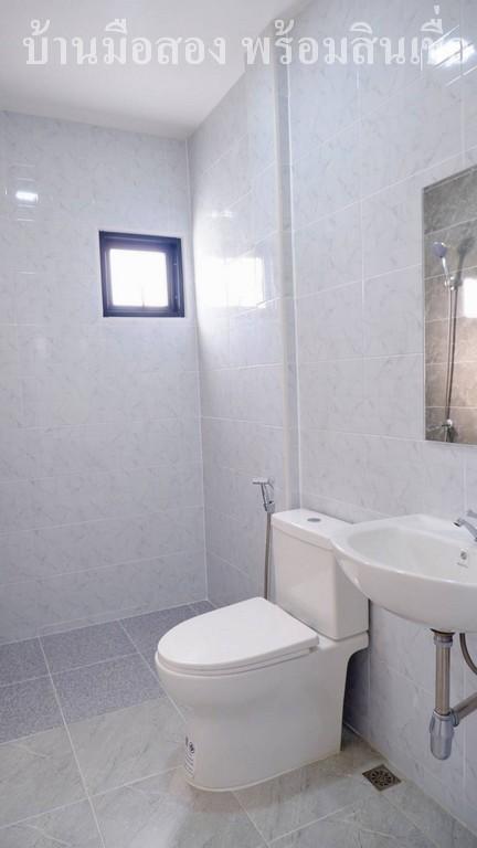 หมู่บ้าน ณัฐกานต์ พหลโยธิน52 11