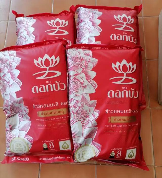 ข้าวตราดอกบัว ข้าวหอมมะลิใหม่ต้นฤดู 100% 5 Kg. 1