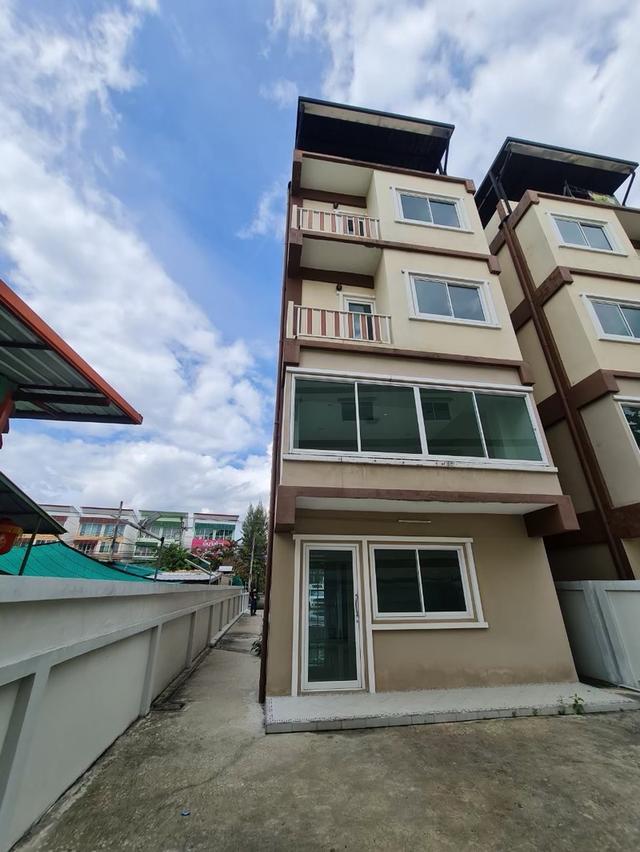 บ้านติดถนนบางแวก116 เนื้อที่74ตรว 4