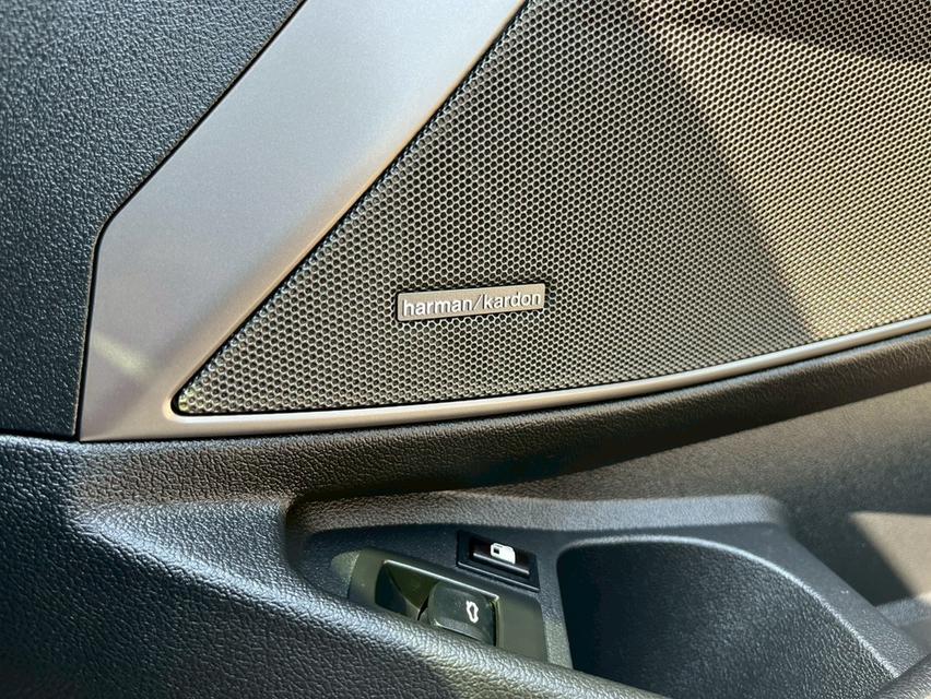 BMW 330e 2.0 M Sport รถปี 2020 จดทะเบียน ปี 2022 16