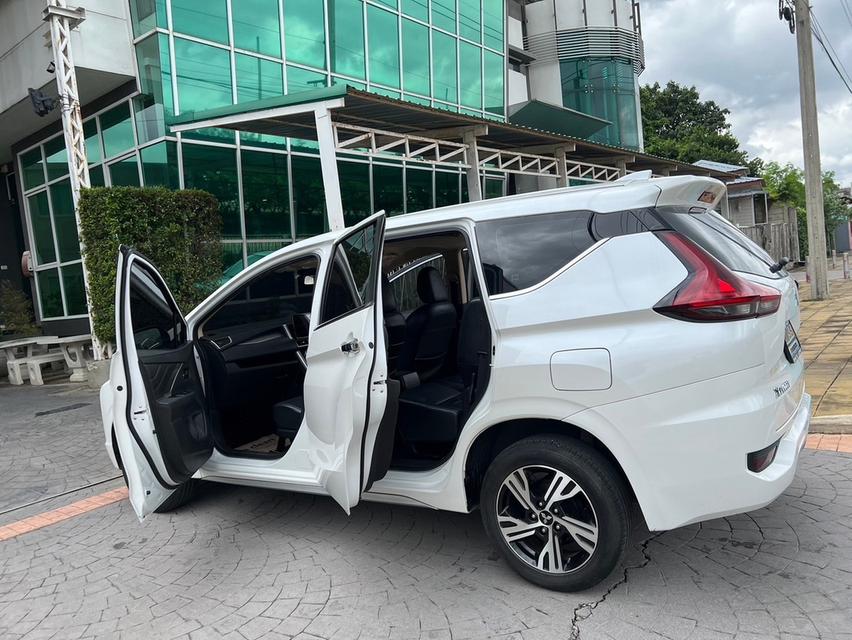 Mitsubishi Xpander 1.5 GLS   รุ่นปี 2020   สีขาว กรุงเทพมหานคร 6