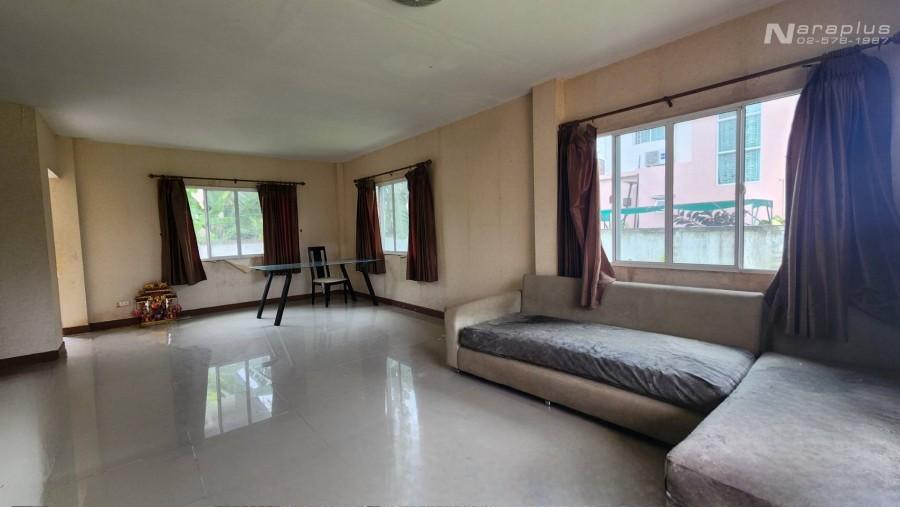 68101070 : ขายบ้านเดี่ยว 2 ชั้น บนที่ดินขนาด 100.1 ตารางวา หมู่บ้าน ดิ เอ็กซ์เทนโซ 2 (The Extenso 2)ประชาสำราญ หนองจอก ยอมขายขาดทุน  11