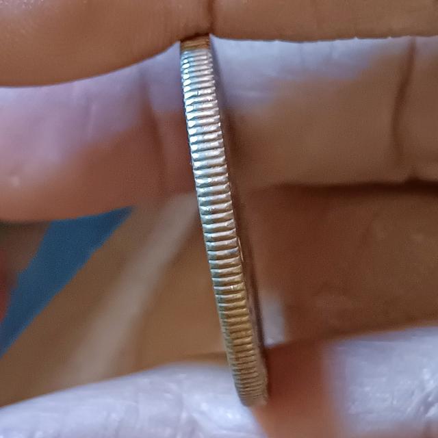 เหรียญ 5 บาท ที่ระลึกองค์การ F.A.O. ถวายพระเกียรติอัญเชิญพระบรมฉายาสาทิสลักษณ์ สมเด็จพระนางเจ้าสิริกิติ์ พระบรมราชินีนาถ ลงบนเหรียญ CERES พ.ศ.2523 รูปที่ 3