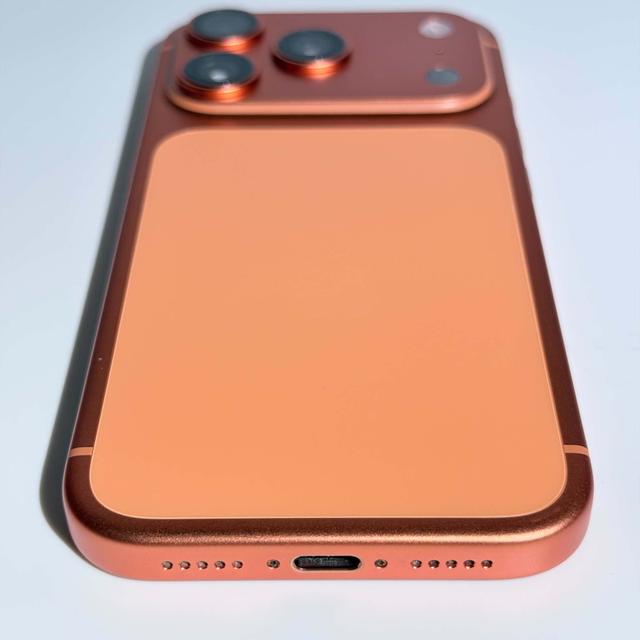 iPhone 17 Pro 1TB ตัวเครื่องมีประกันศูนย์ถึงเดือนกันยายนปีหน้า