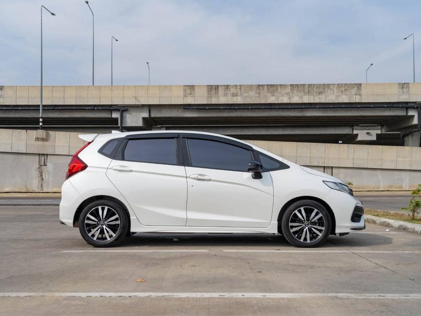 ขาย Honda Jazz 1.5RS ปี19 4