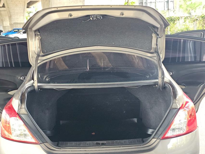 Nissan Almera 1.2VL 10