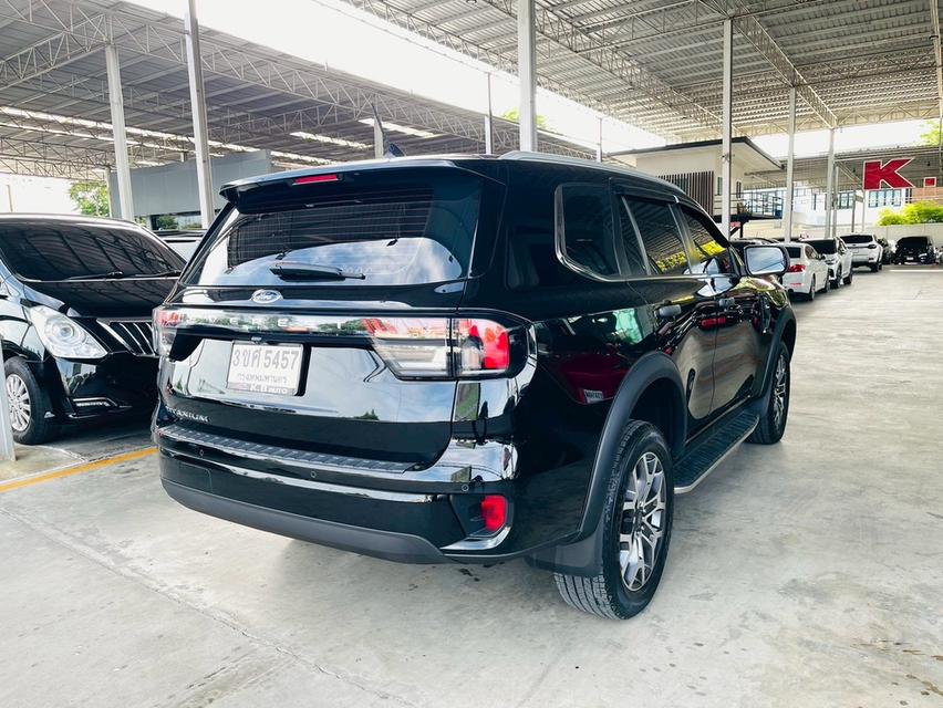 Ford Everest 2.0 Titanium Plus 2WD Bi-Turbo ปี22จด23 ไมล์5หมื่นโลแท้ รูปที่ 4