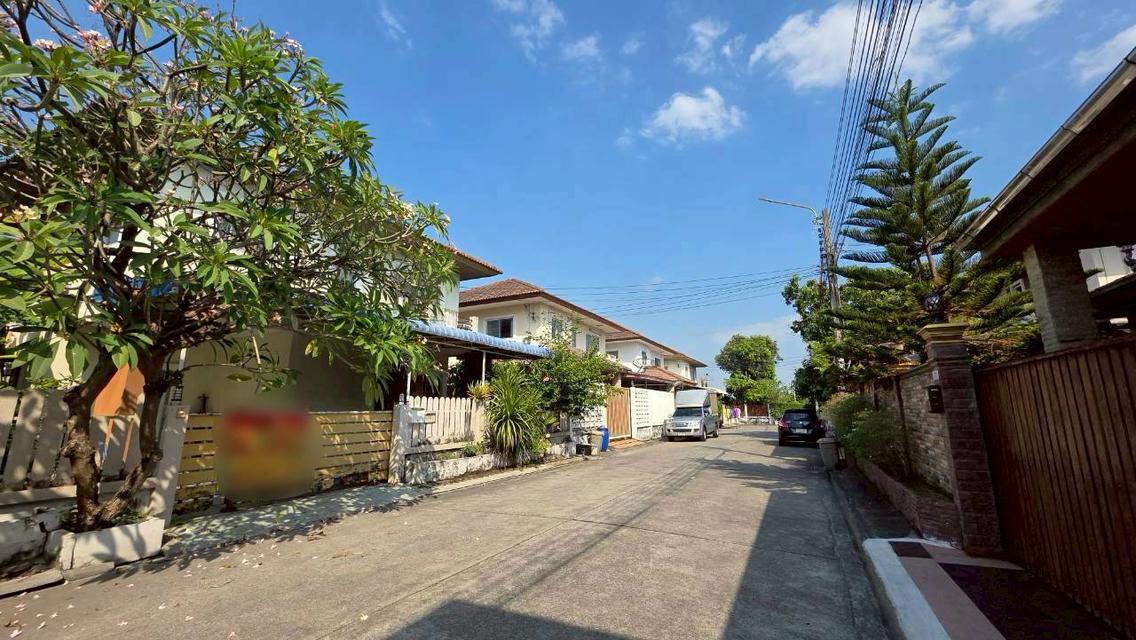 [ขายด่วน!] บ้านเดี่ยว 2 ชั้น 50 ตรว. หมู่บ้านดุสิต แกรนด์ ปาร์ค (เลียบคลองสอง-คลองสามวา) บ้านสวย ทำเลดี ติดถนนใหญ่ เดินทางสะดวก ใกล้รถไฟฟ้าสายสีชมพู 3