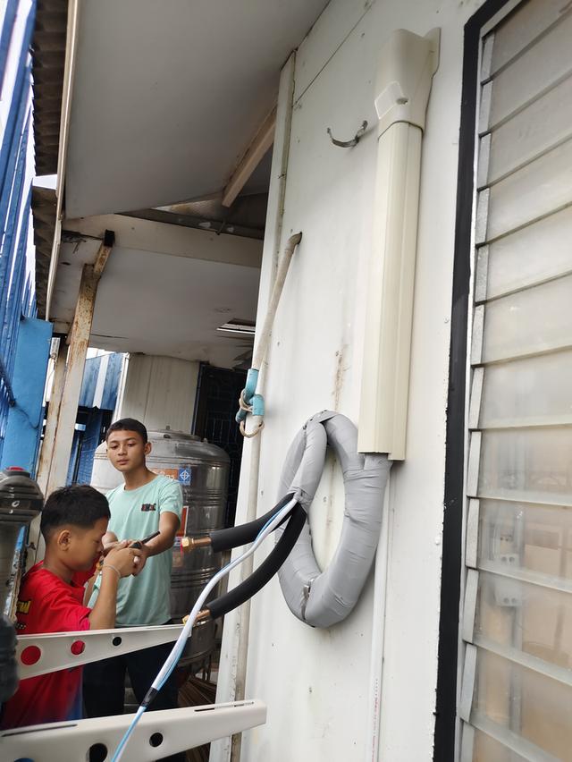 แอร์ AUX 9000 BTU พร้อมติดตั้ง