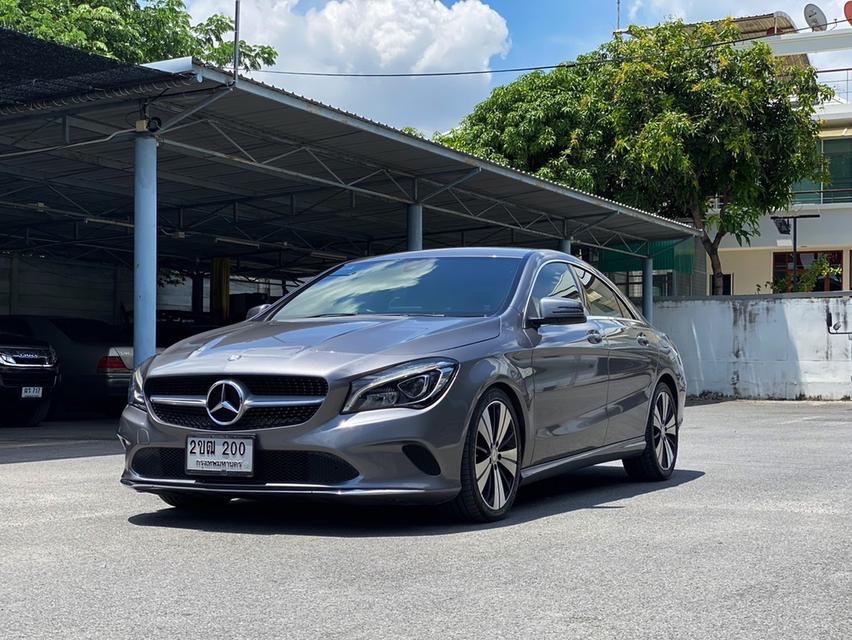 Mercedes-Benz CLA200 Urban Facelift ปี2017 เลขไมล์ 88,xxx km