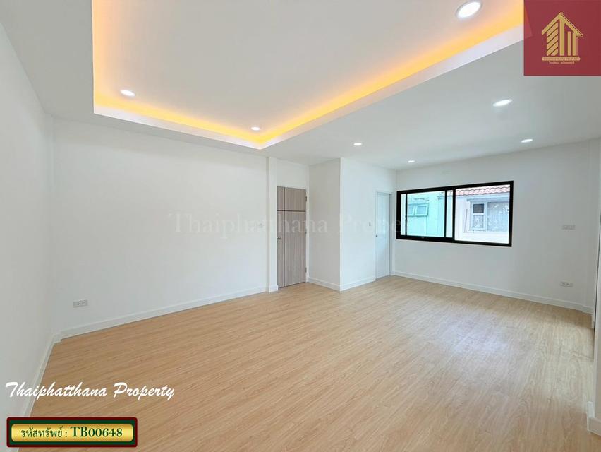 หมู่บ้านรัตนาวลัย วิภาวดีรังสิต 39 10