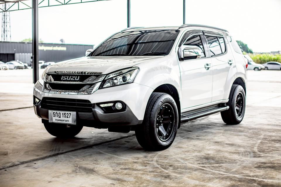 Isuzu Mu-X 3.0 DVD Navi สีขาว ปี 2015 รถบ้านสวย สนใจติดต่อ.099-2459121 เซลล์เอก ราคา 579,000 บาท
