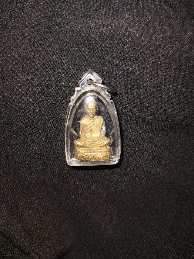 พระเครื่อง...........