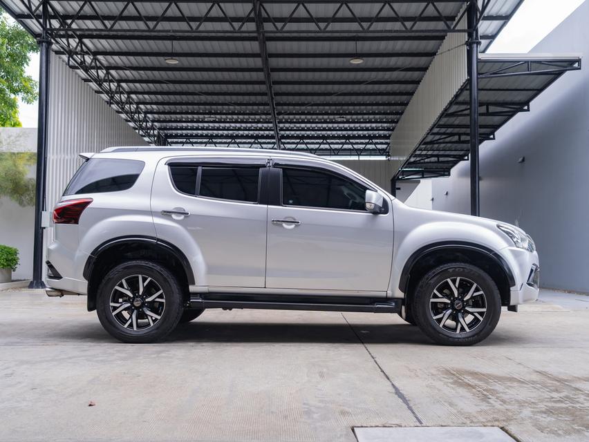 ISUZU MU-X 1.9 The Onyx SUV 2020 āļĢāļđāļāļāļĩāđ 7