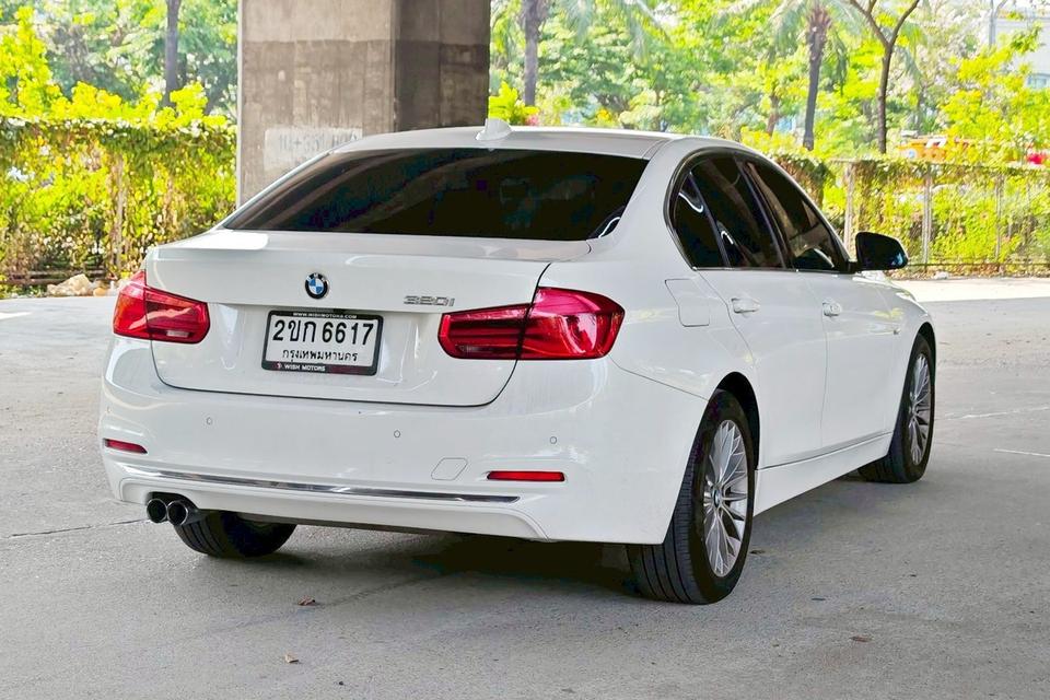 🚗 BMW 320i Luxury F30 AT ปี 2018 รูปที่ 6