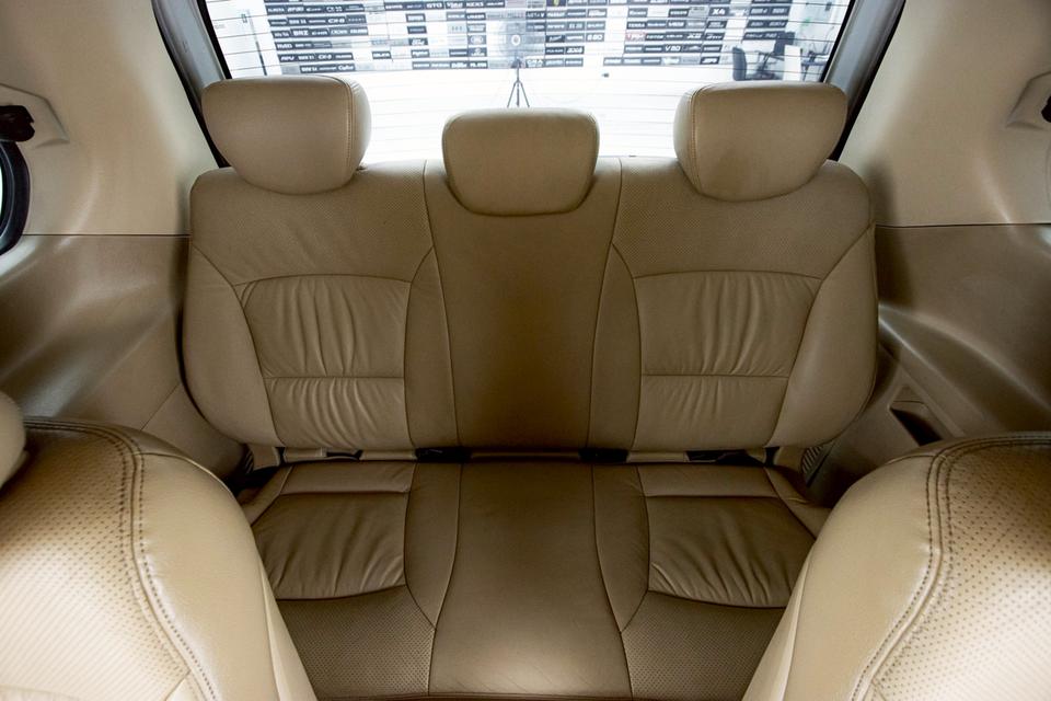 HYUNDAI H-1 2.5 DELUXE 2009  7