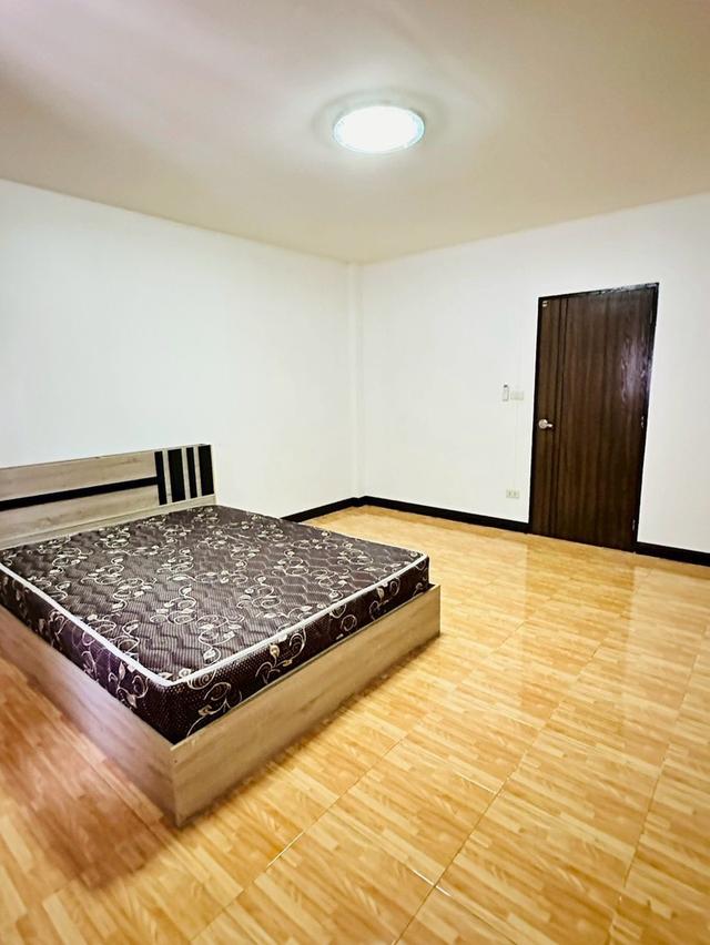 🏡💥 ขาย/ให้เช่า! ทาวน์โฮมสไตล์บ้านเดี่ยว เกษราคลาสสิคโฮม (49 ตร.ว. หลังใหญ่สุด) ใกล้ MRT นพรัตน์ 🚆 ราคาขาย 3.5 ล้าน/เช่า 20,000 บ. 12