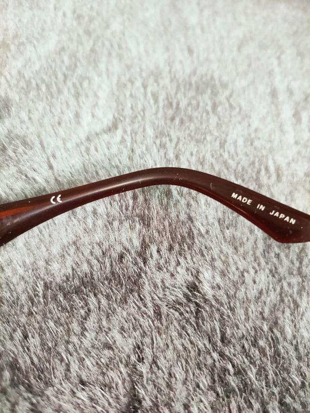 แว่นกันแดดSanta monica made in japan ขนาด 14 cm ตัวกรอบและขามีร่องรอยการใช้งานเลนส์ยังสวย 350บาท