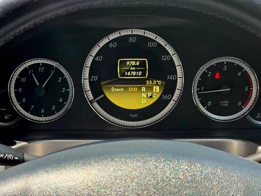 BENZ E220 cdi (W212) ปี2012 นำเข้า cbu เข้าใหม่เครื่องดีเซลหายาก ทนทาน สภาพสวยจัด รถมือเดียวป้ายแดง ออกห้างเกือบ 4 ล้าน รูปที่ 7