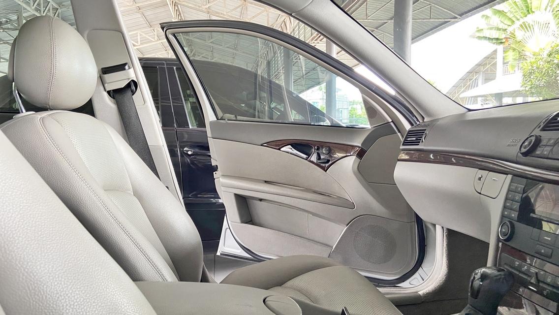 Mercedes-Benz E220CDI W211 9