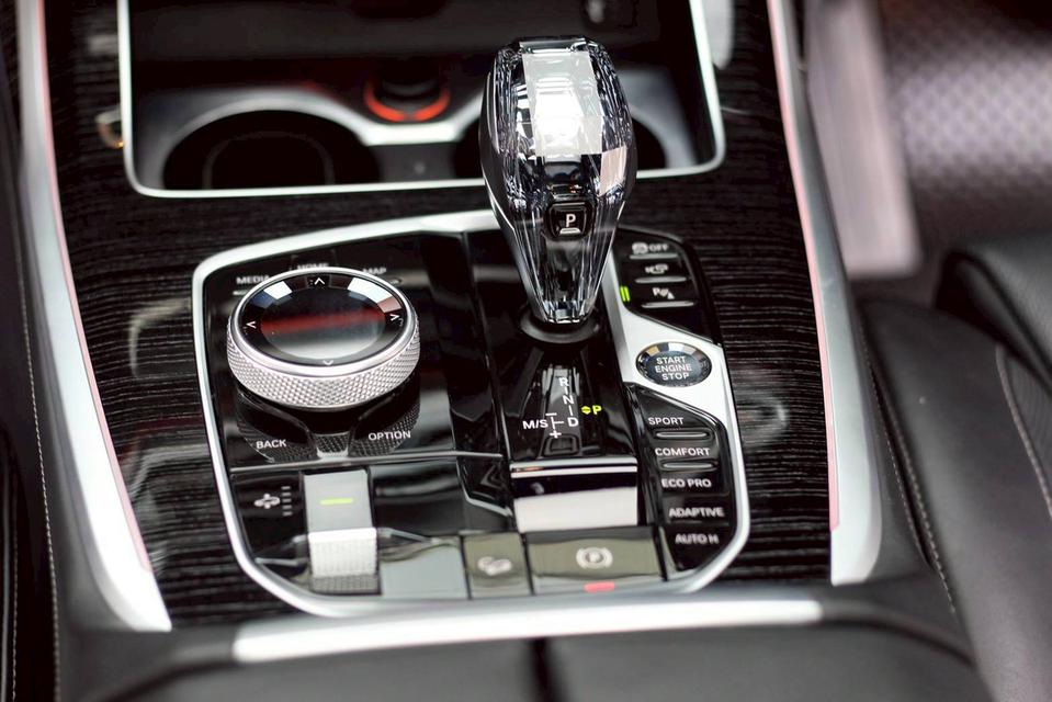 BMW X7 (G07) xDRIVE 40d MSport 2022 สวยไร้ตำหนิ ถูกกว่าป้ายแดงเกือบ3ล้านบาท 16