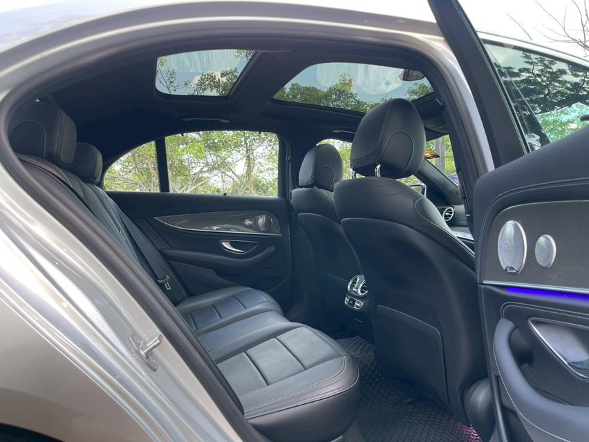 2017 Mercedes Benz E220d AMG ( W213 ) รูปที่ 13