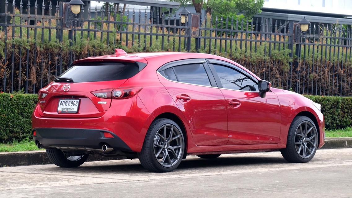 (แจ้งรหัสรถ KN6903) MAZDA 3 รุ่น SP SPORTS ออโต้ ปี 2015 รูปย่อยที่ 4