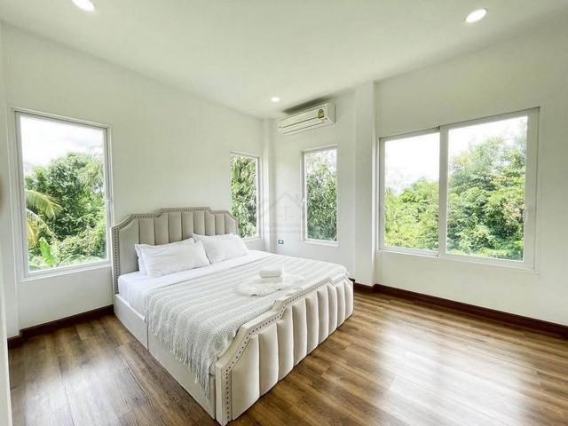 ให้เช่าบ้าน Pool Villa 3 ชั้น 200 ตรว. ถนนราชพฤกษ์ ใกล้ The Walk , Central Westville