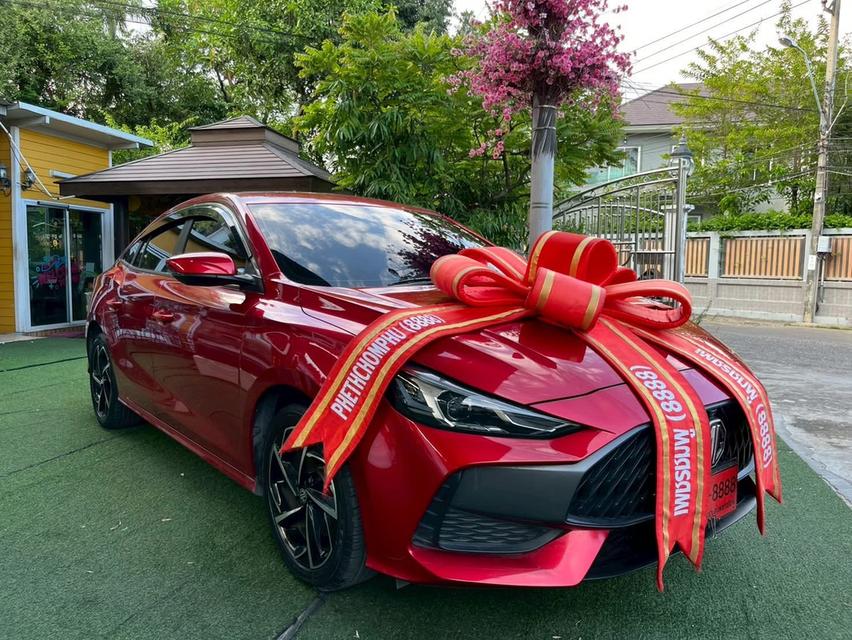   MG MG5 1.5 X  รุ่น TOPมีซันรูฟ  มี i-smart ปี 2025   มีรับประกันศูนย์ ถึงปี2027  2