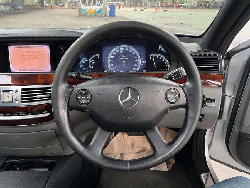 ฺBenz S300L W221 Year 2008 16