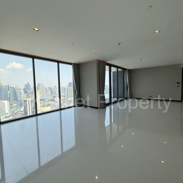 For SALE Q1 Sukhumvit 4beds size 296 sq.m. 3