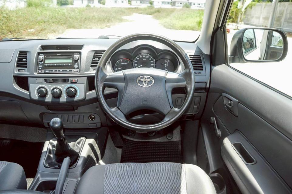 Toyota Vigo Smart Cab 2.5J MT ปี 2013 ไมล์ 205,xxx สีขาว  8