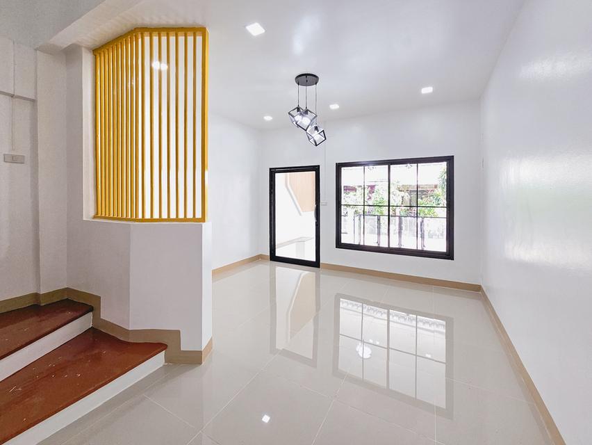 หมู่บ้านมณีรินทร์เลคแอนพาร์ค  7
