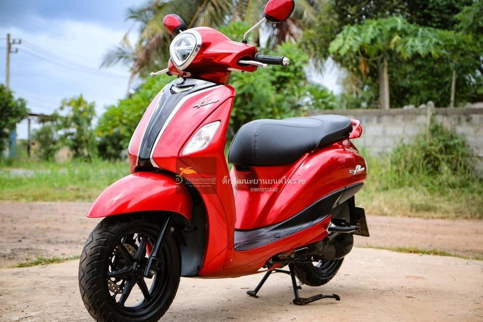 YamahaYamaha Grand Hybrid 4