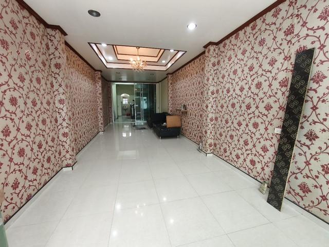 P553 ให้เช่า อาคาร 2 ชั้นครึ่ง ย่านสามเสน ซอยวัดตรีทศเทพ เขตพระนคร 3