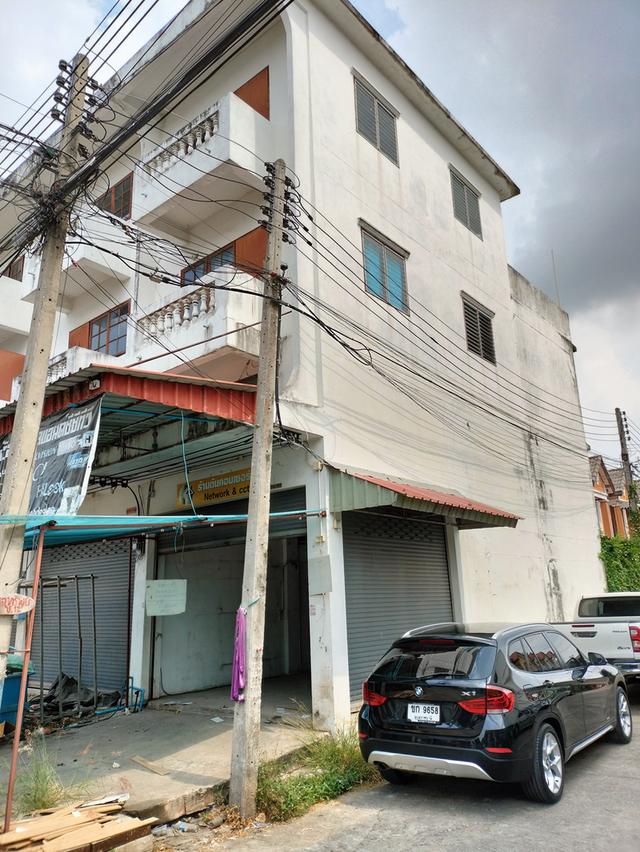 อาคารพาณิชย์ ห้องริม คลอง 6 ธัญบุรี หมู่บ้านเบญจทรัพย์ 7