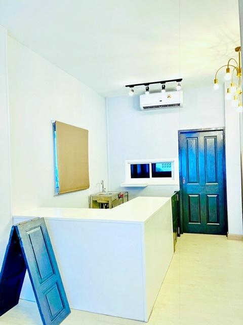 ใกล้ BTSสุรศักดิ์ 800 ม. รพ.เซนต์หลุยส์ 900 ม.80 ตร.วา. 240 ตร.ม. บ้านชั้นเดียวให้เช่า 1 นอน 1 น้ำ 2