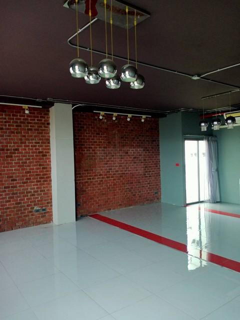 ให้เช่าพื้นที่สำนักงาน 83 ตรม. ซอยเอกมัย 22 ตึก APAI LoFT เดินทางสะดวก ใกล้ BTS เอกมัย ** เหมาะทำออฟฟิศหรือพักอาศัย 4